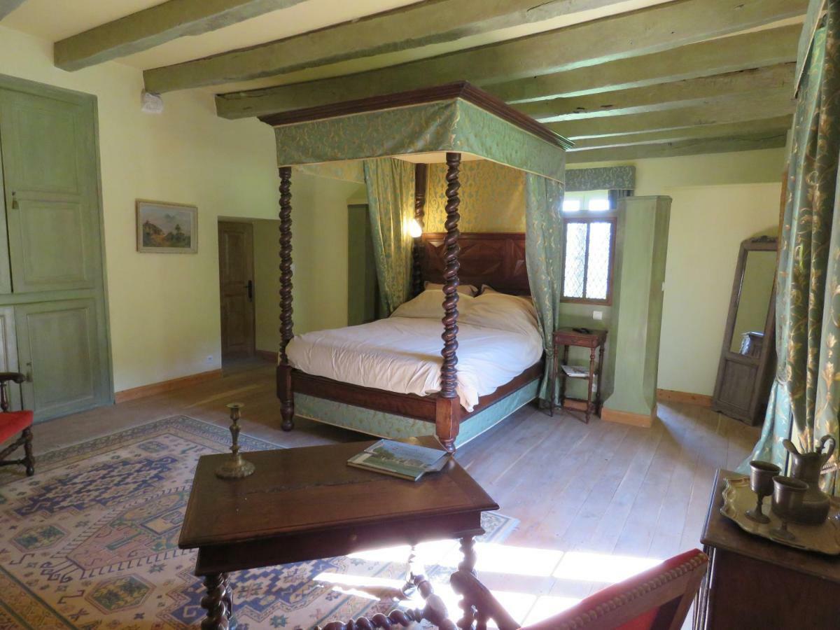Bed and Breakfast Chateau De Gaubert Terrasson Zewnętrze zdjęcie